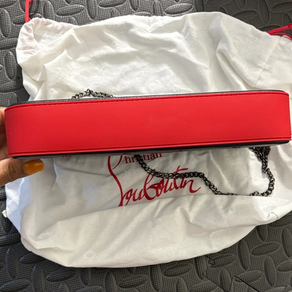 Christian Louboutin Perforated Grain Shoulder bag - Picture 7 of 16